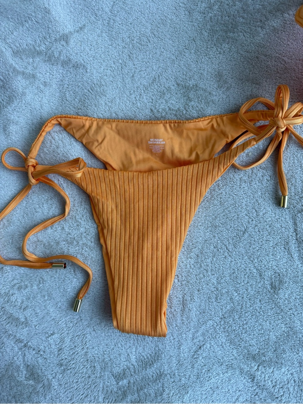 Monday Swimwear clementine Ribbed Underwire Bikini Top and side tie bottom - Picture 5 of 8
